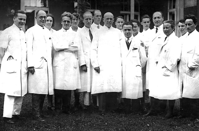 Prof. Schlossmann and employees