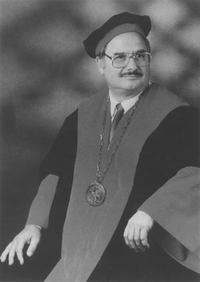 Prof. Dr. med. Brüster
